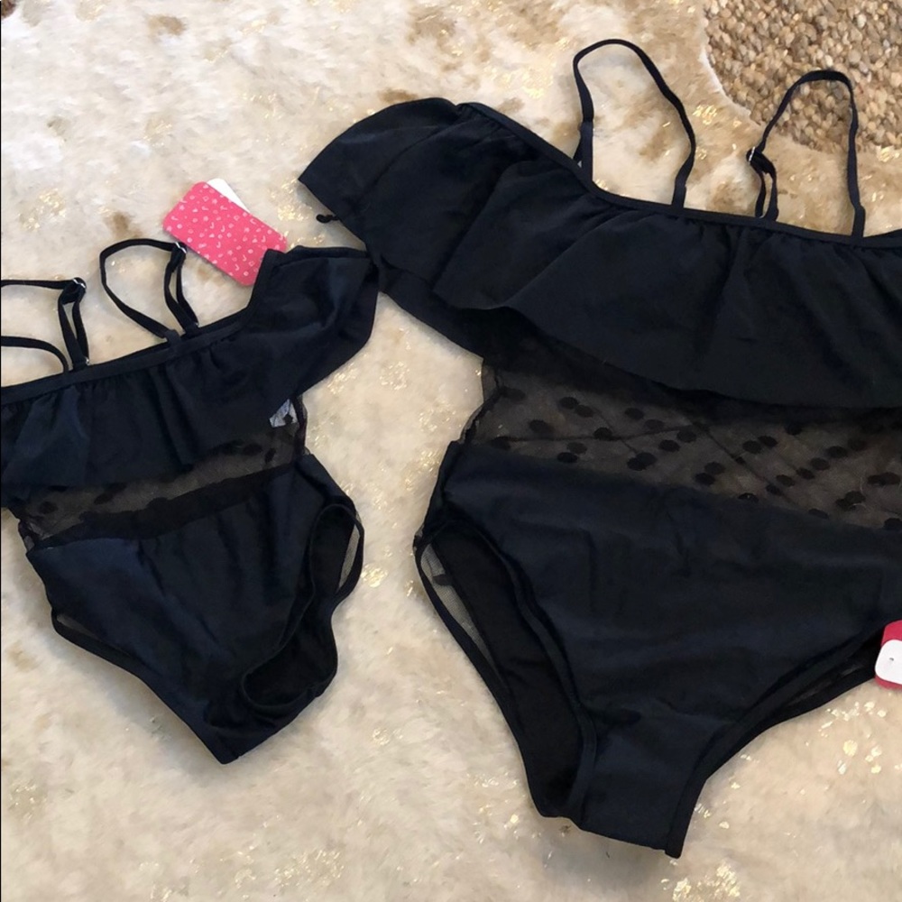 One pieces (Mommy and me)